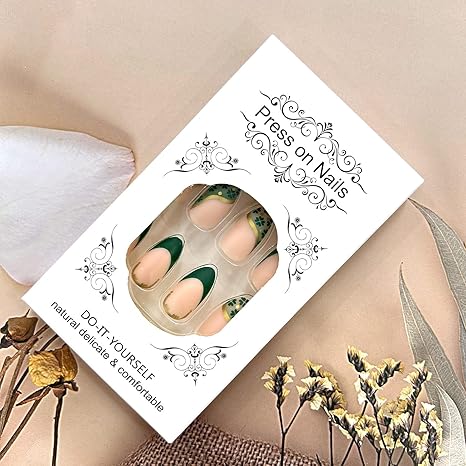 Lucky Charm Nails! 💚 St. Patrick's Day Press-Ons