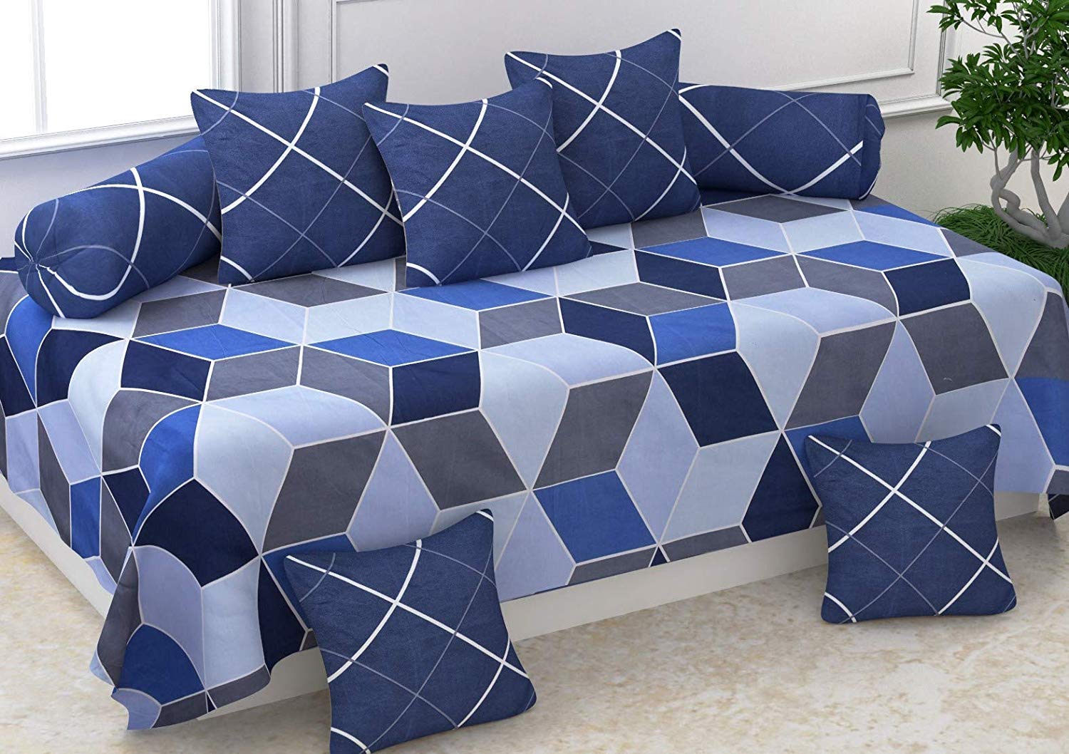 Gurnoor Glace Cotton 152 TC Diwan Set (Standard size, Multicolour)