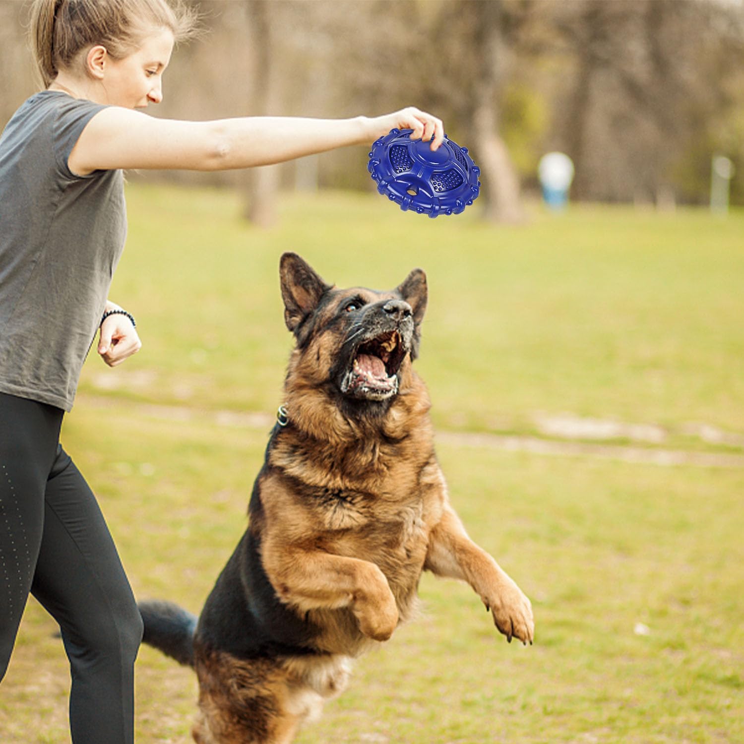 Autoau Giochi per Cani Indistruttibile, Gioco Cane Interattivo Squeak, Giocattoli da Masticativi per Cani in Gomma Naturali per Aggressivi Cane di Medio/Grande Pulizia Denti