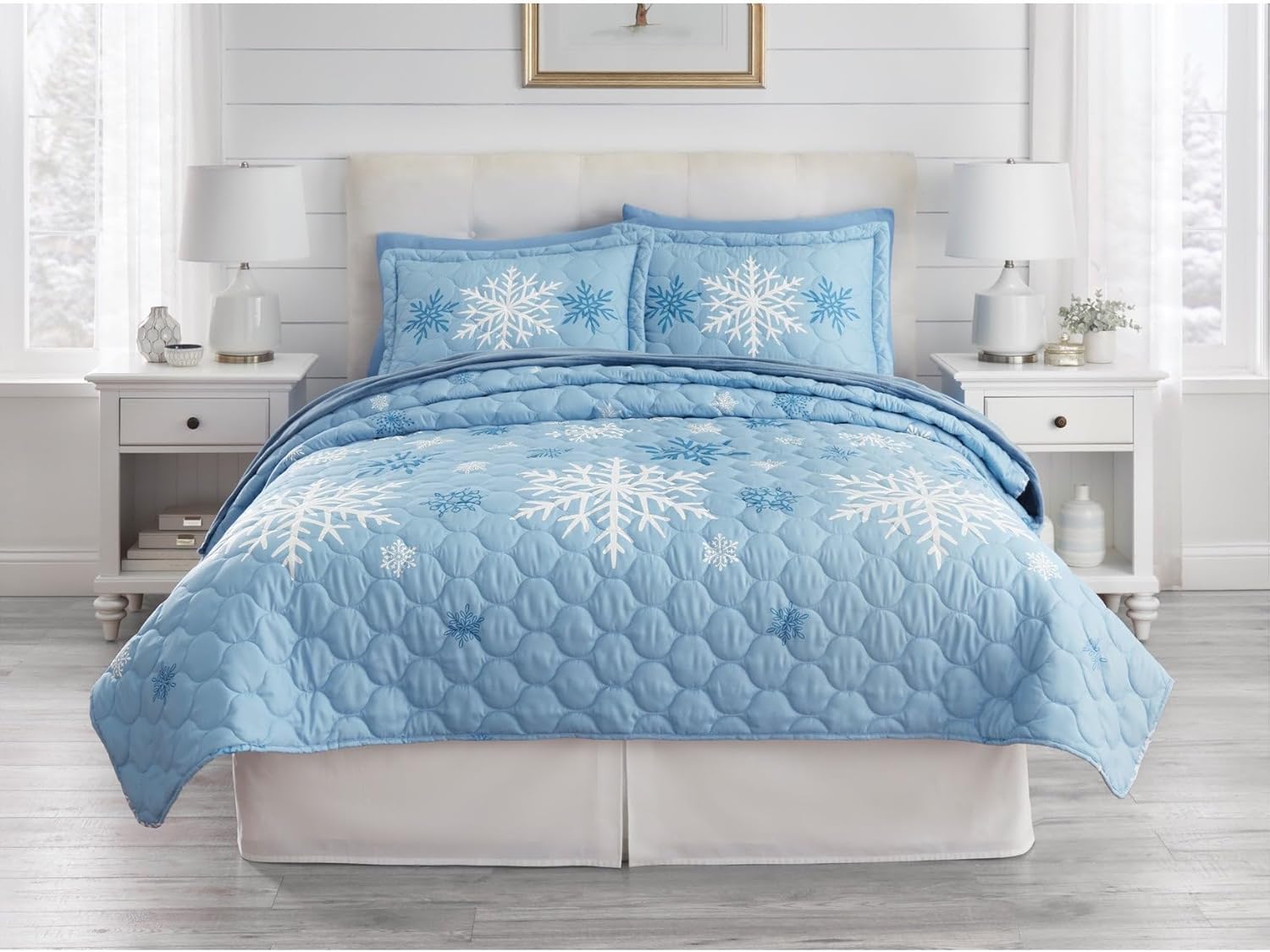 BrylaneHome BH Studio Reversible Quilt - King, Multi Paisley