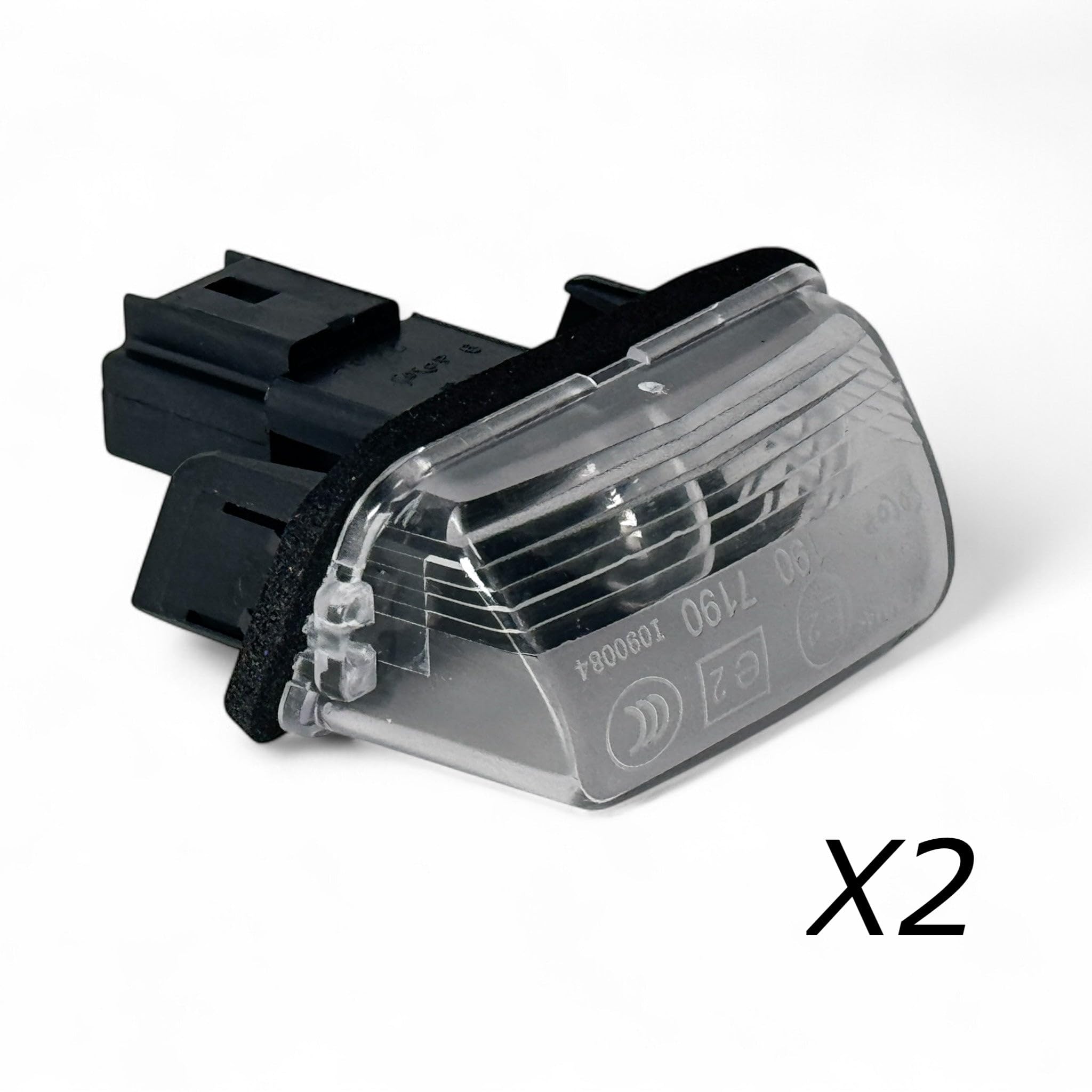 Lot de 2 Eclairages de Plaque Immatriculation Feux de plaque avec ampoule pour BERLINGO, C3, C4, C5, DS4, SAXO, XSARA, 206, 207, 306, 307, 308, 406, 407, 5008 et PARTNER - OEM 6340A3 6340.A3