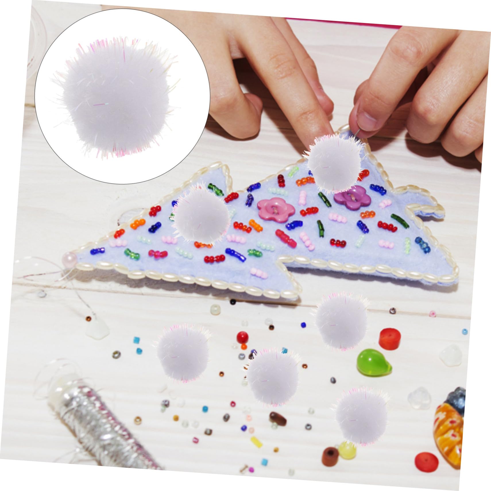 SEWACC Bunte Glitzerbälle Weiße Pompom Bälle Nähen Kostümmaterialien Pompons Kleidungszubehör Basteln Flauschige Bälle Bulk Bastelbedarf Faser Polypropylen