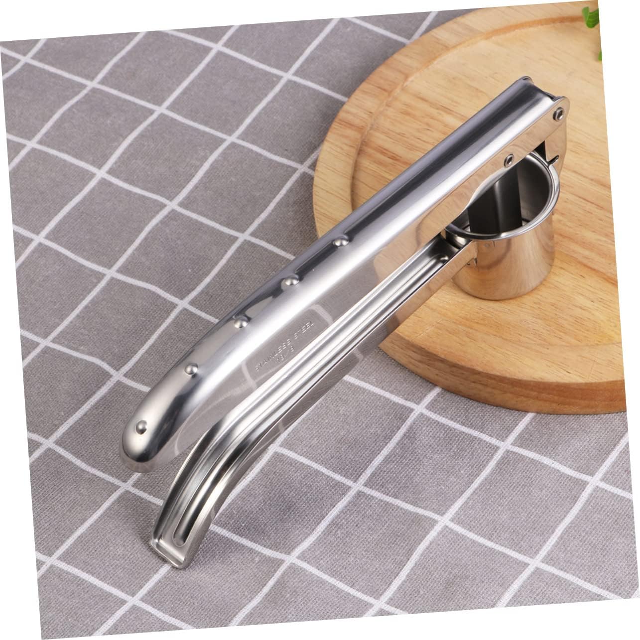 Ciieeo Stainless Steel Garlic Press with Long Handle Garlic Squeeze Tool Ginger Crusher for Easy Mincing and Ricing Dishwasher Ergonomic Design for Effortless Use