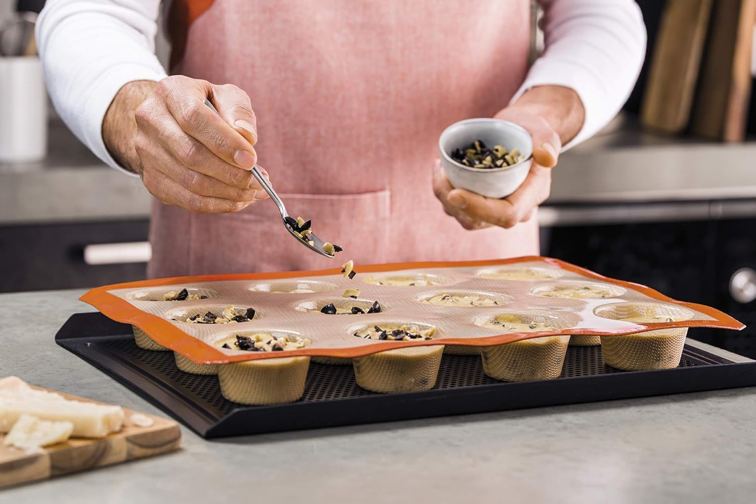 Silpat Muffin Mold - Image 9
