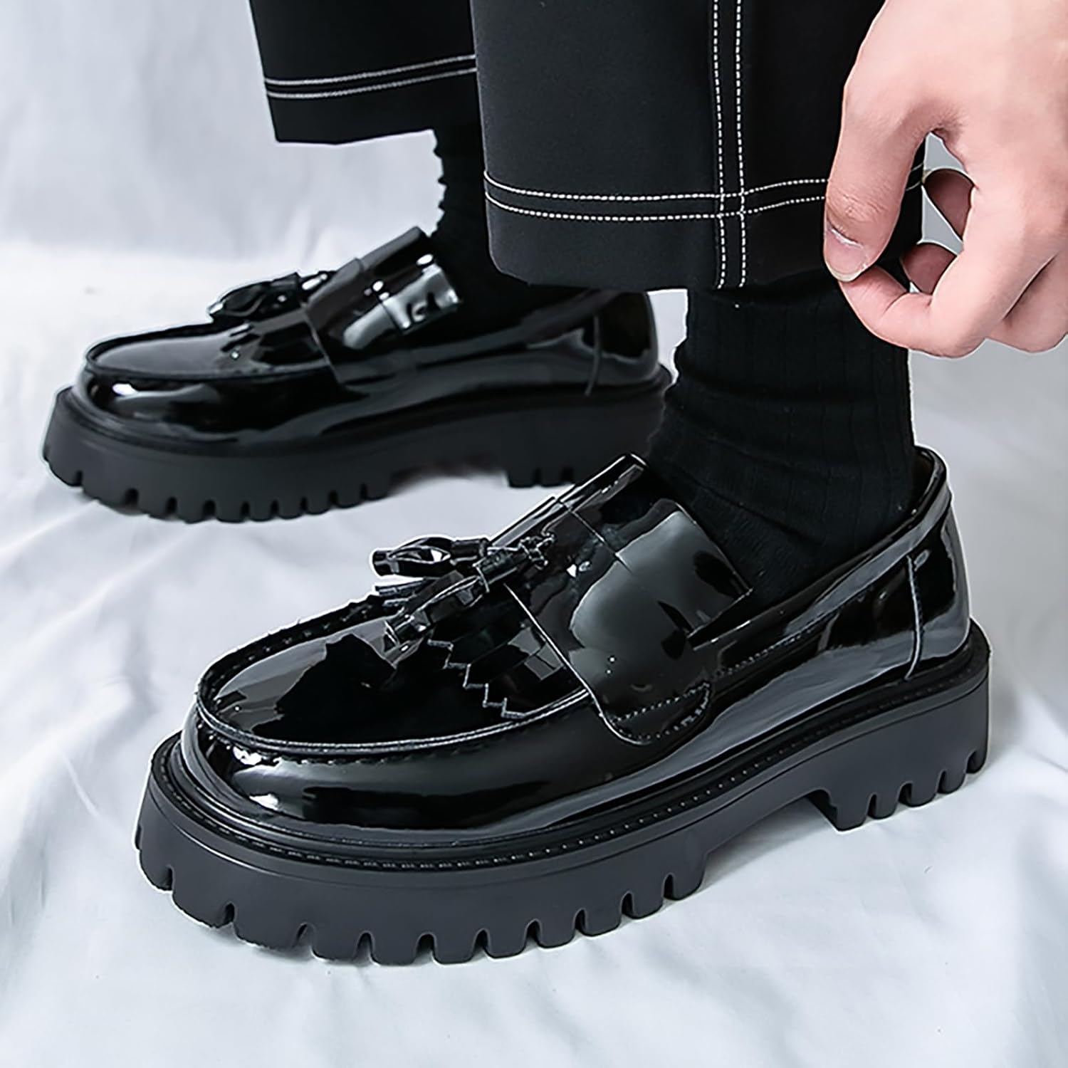 Men's Handmade Patent Leather Tassel Loafers Lug Sole Non-Slip Comfortable Wide Toe Platform Dress Leather Shoes for Business Formal Party Casual Office Work