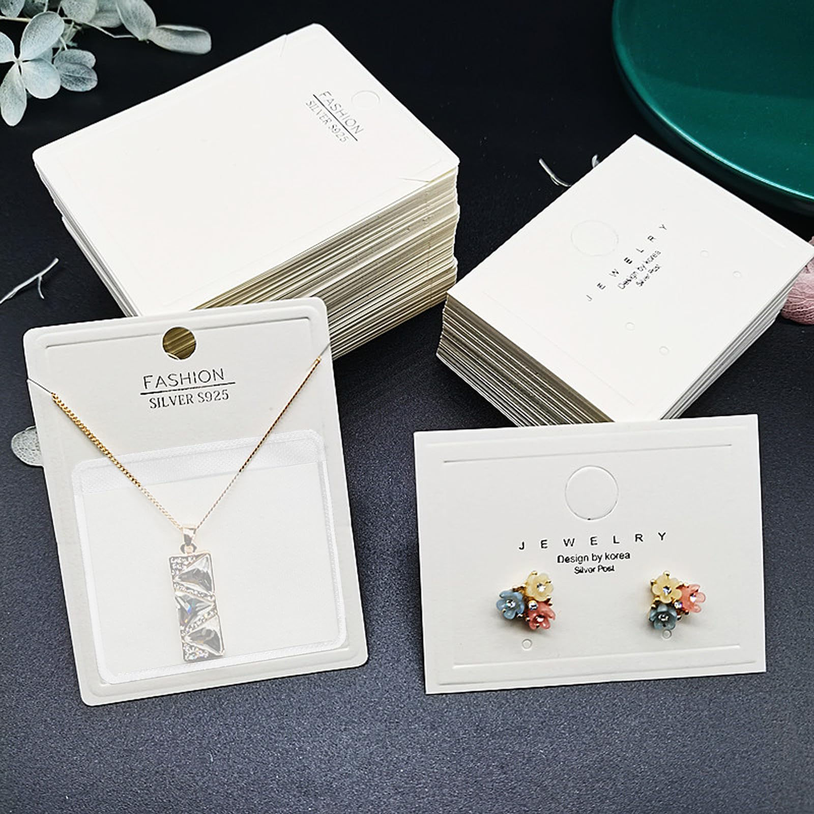 Amazon｜200 個の自己粘着ネックレスチェーンポーチクリアネックレス 