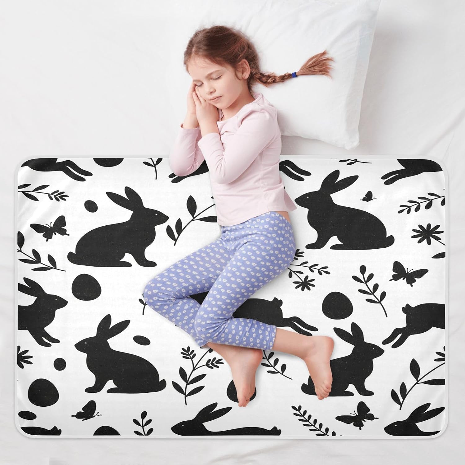 CEBUGI 34” x 52”Washable Underpads Heavy Absorbency Waterproof Incontinence Bed Pads Easter Bunny Pee Pads for Adults Kids and Baby