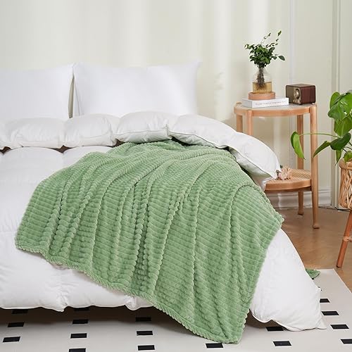 Miniatura 10 de Manta de franela de forro polar, color azul polvoriento, 50 x 60 pulgadas, manta acogedora de felpa súper suave con diseño de cuadrícula cuadrada de