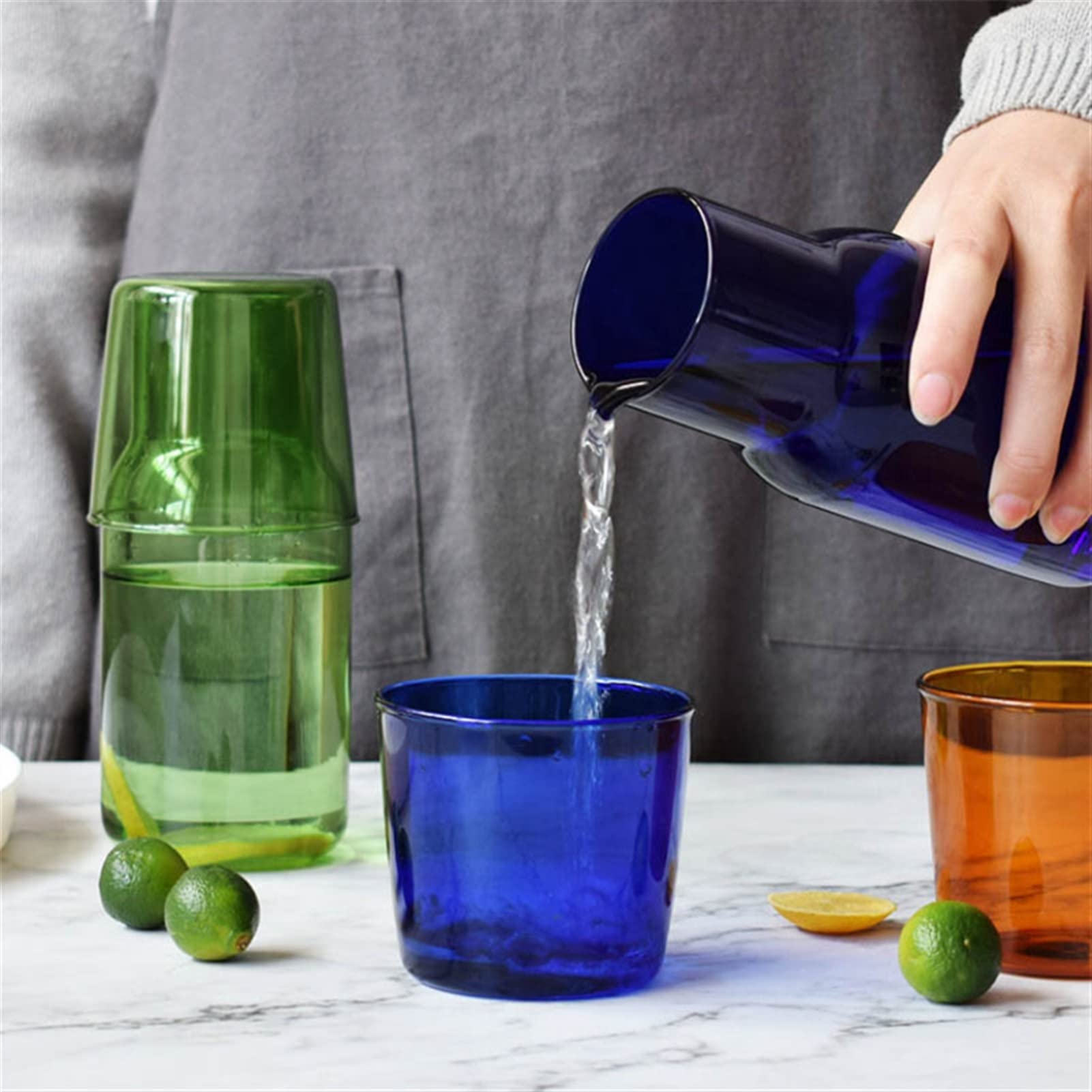 Jarra Jarra de agua Transparente Color de caramelo Color de vidrio Conjunto de taza de jugo de bebida simple resistente al calor con la botella de agua de la jarra de té Jarra Agua (Color : Blauw)