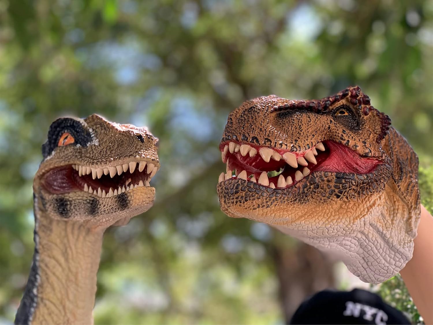 Dinosaur Toys Tyrannosaurus Rex and Blue Velociraptor Hand Puppets Dinosaur Animal World Action Figure Set Funny & Scared Head Hand Puppets for Home, Stage and Class Role Play Toys