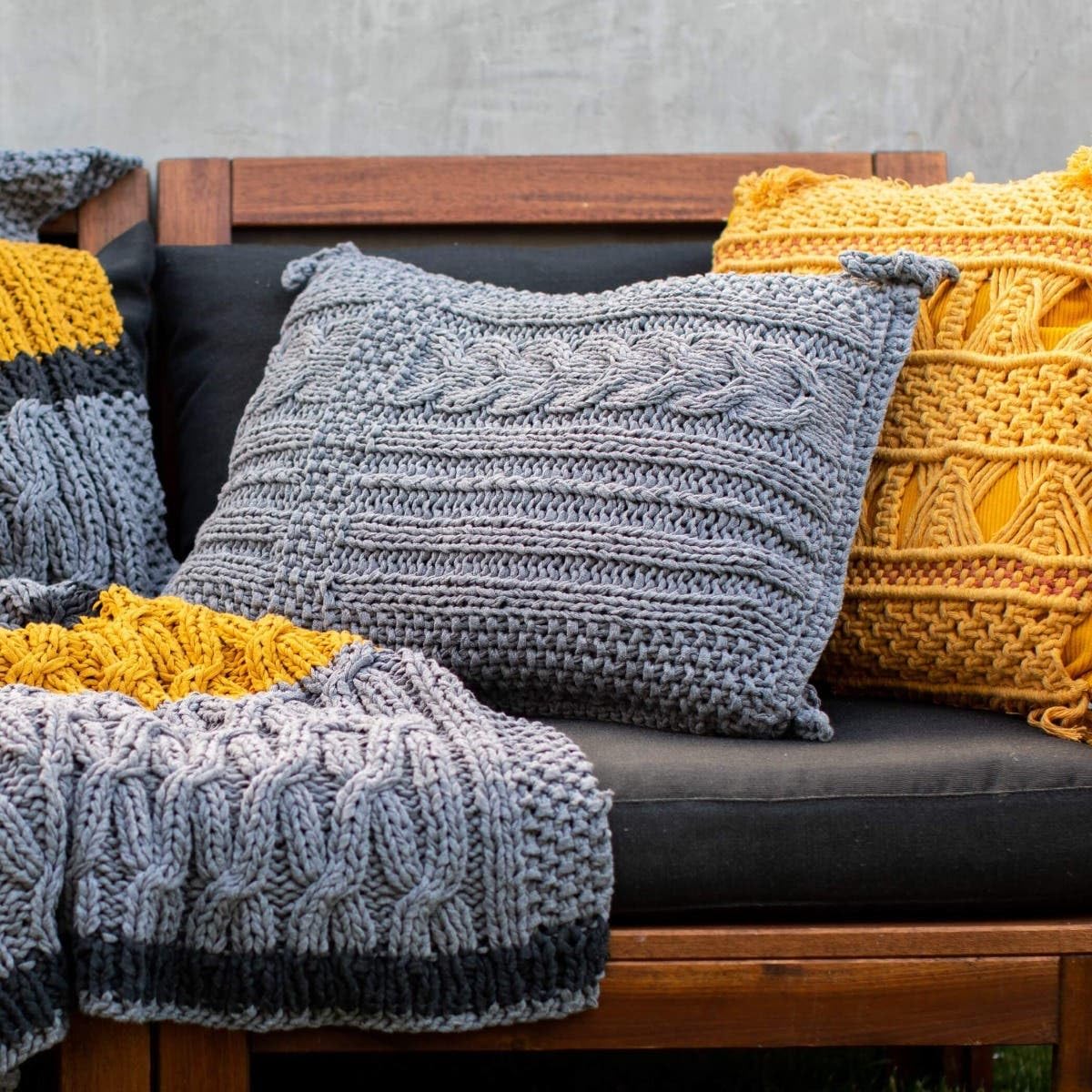 DIY Strickset Gestrickte Kissen Sesimbra - Stone Grey