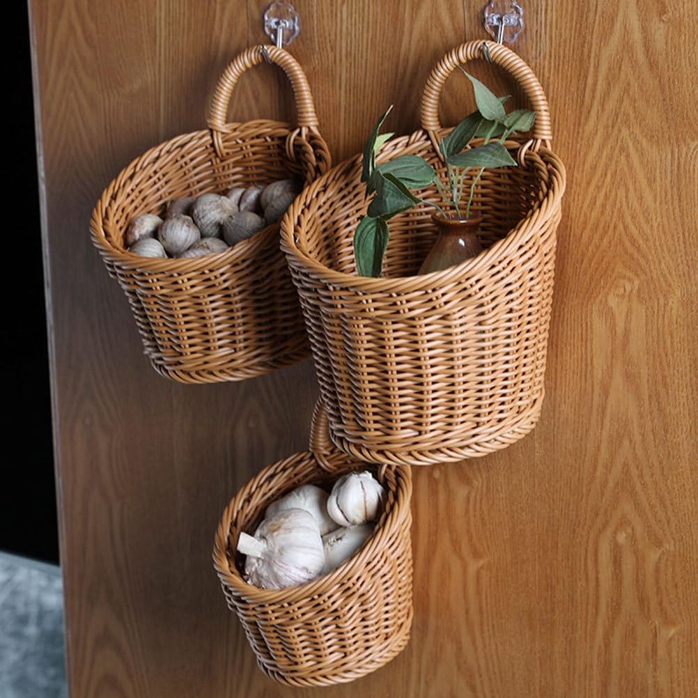 PRETYZOOM Cestino Portaoggetti Sospeso Da Parete Per Cucina 2 Pezzi Cestini Intrecciati in Plastica Per Conservare Aglio Cipolla E Design Salvaspazio Ed Elegante