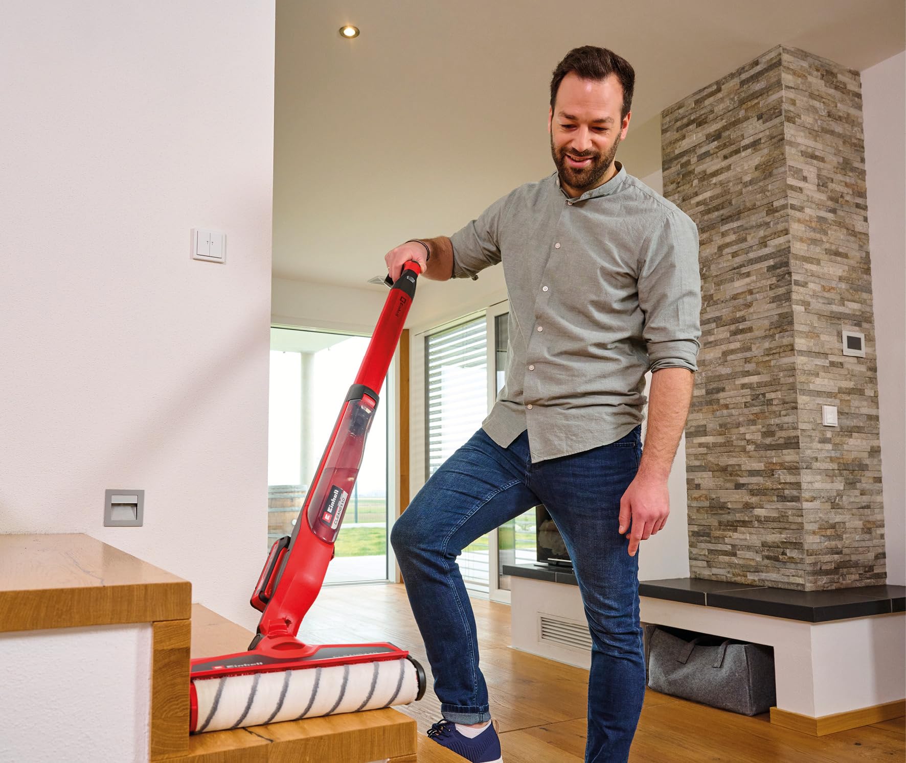 Pulitrice per pavimenti a batteria Einhell CLEANEXXO Power X-Change (18 V, rullo spazzola 290 mm, modalità BOOST, funzione autopulente, alimentazione dell'acqua regolabile, senza batteria)