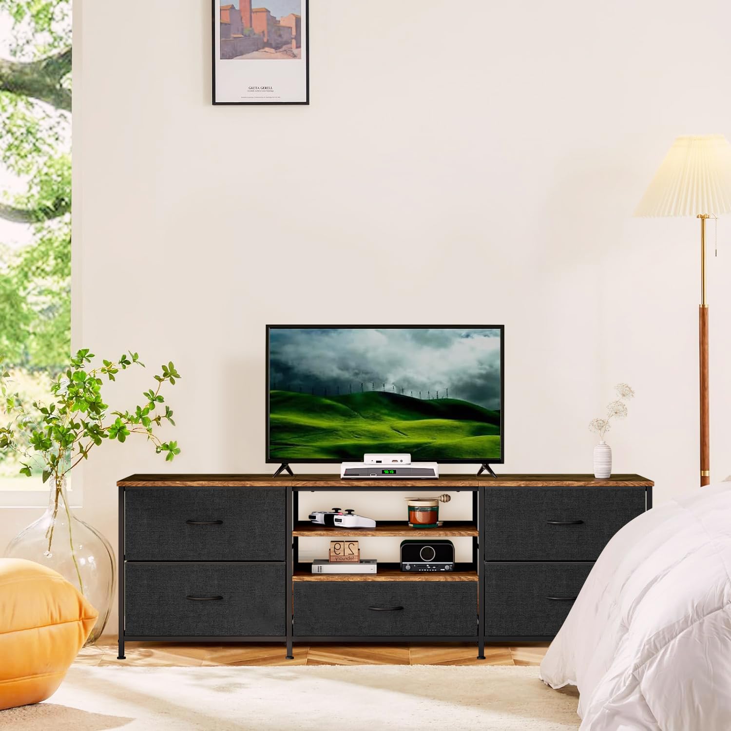 Mobile TV per TV fino a 65", Tavolino TV con 5 Cassetti in Tessuto e 2 Ripiani, Consolle TV in Legno a 3 Livelli, Mobili per Soggiorno con Ampio Spazio di Archiviazione (Nero)