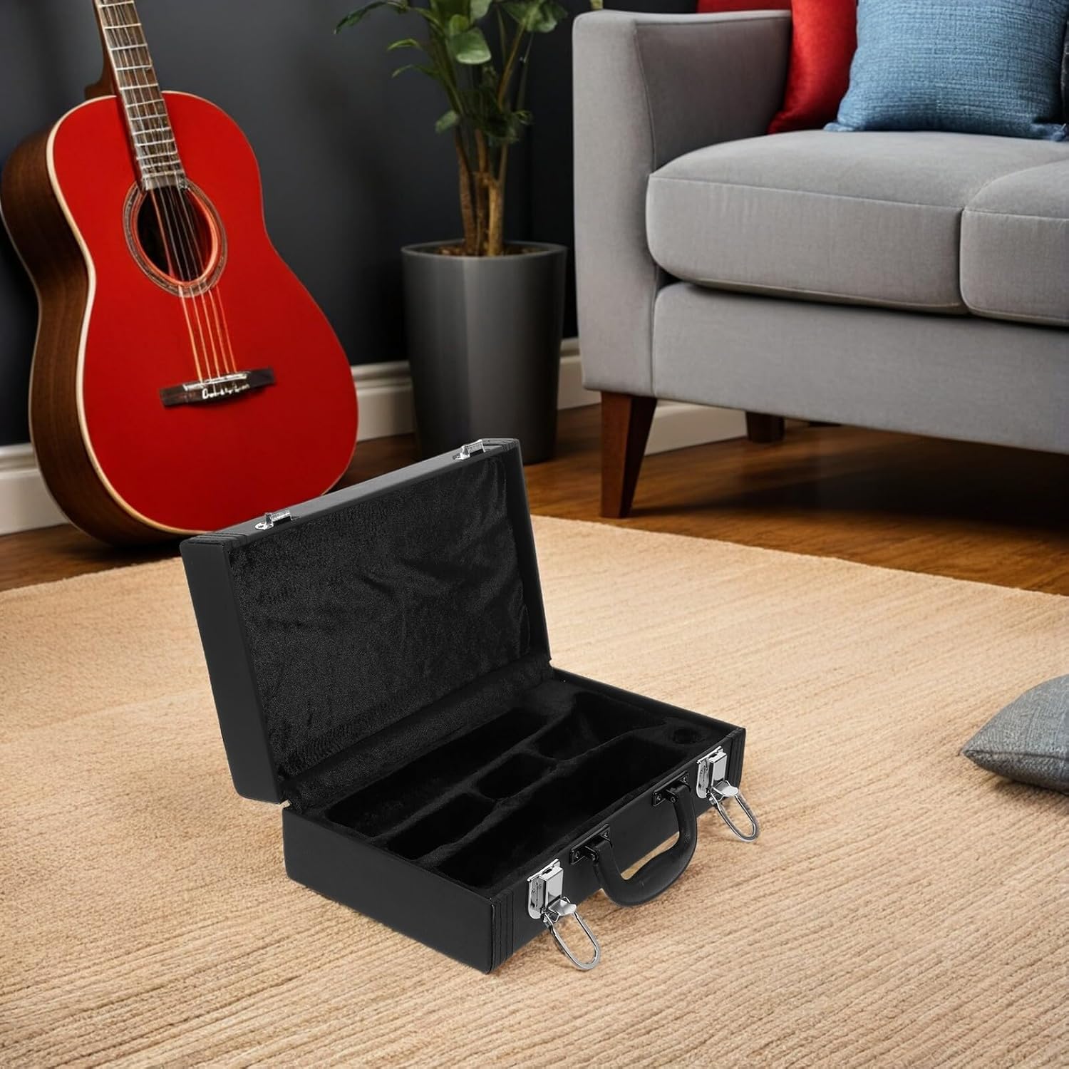 Portable Waterproof Clarinet Case with Handle Lightweight Pu Clarinet Storage Bag with Lock for Wind Instrument Protection and Travel