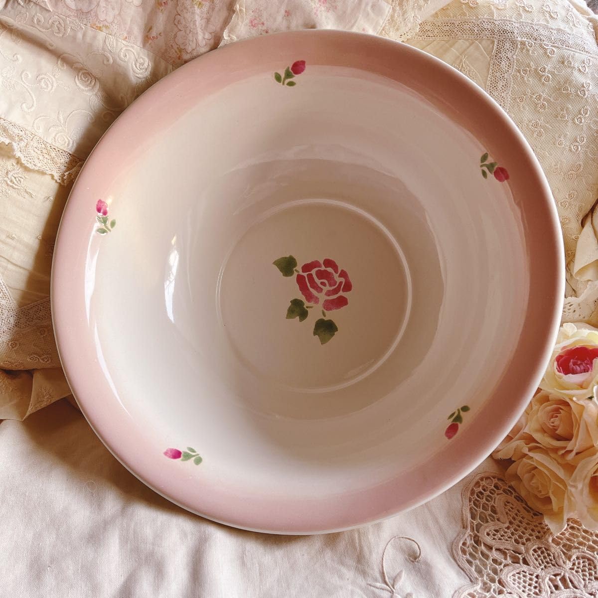 イマン ダイアナローズ手洗器