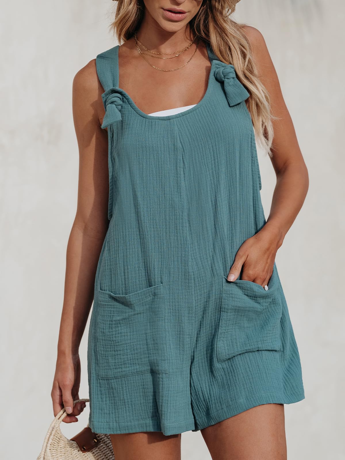CUPSHE Damen Jumpsuit U-Ausschnitt Ärmellos Strampler Weites Bein Taschen Vorne Kurz Overall Sommer Strand Lose Hosenanzug