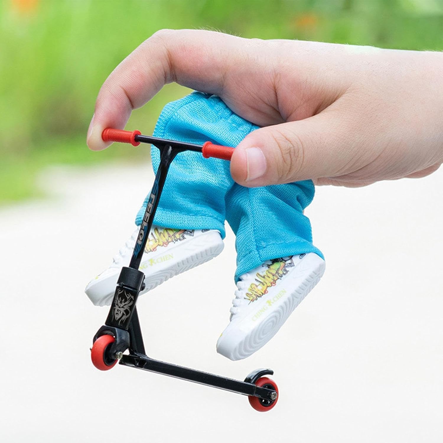 Finger Scooter Toy,Mini Toy Scooter - Simple Colored Finger Fingertip Movement Skateboard for Party Favors