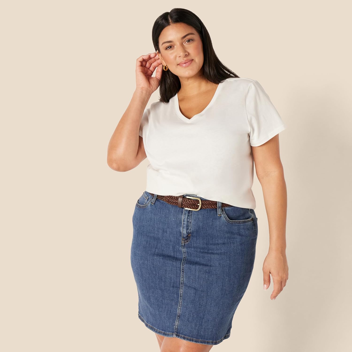 Amazon Essentials Women's Regular Fit 100% Cotton V-Neck Short Sleeve T-Shirt - Image 5