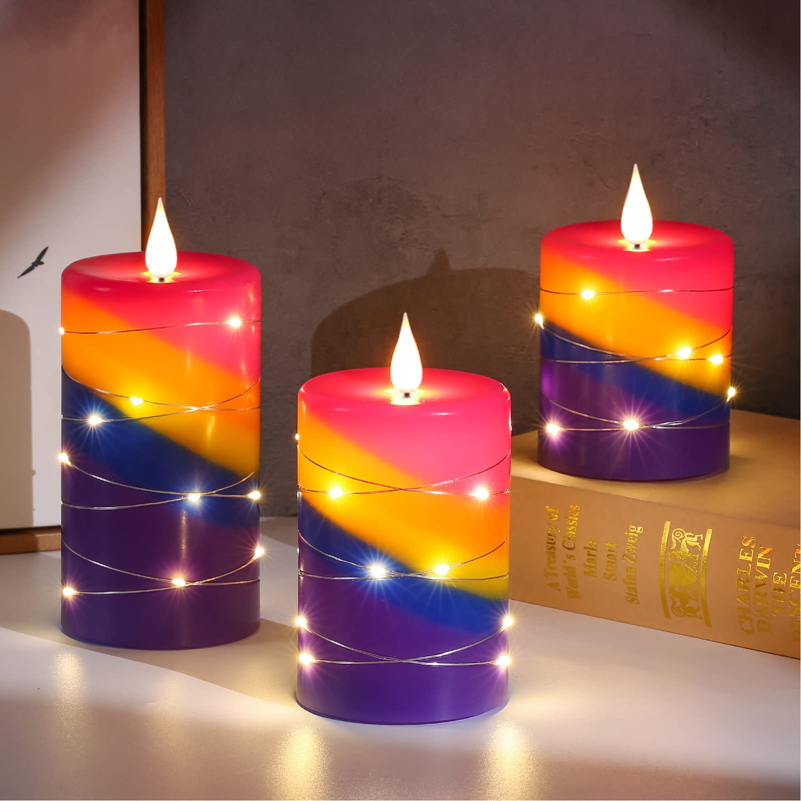 Candele a LED, candele a corda di luce arcobaleno, candele a batteria, con luci di stringa incorporate Candele senza fiamma in 3 pezzi, funzione timer 24 ore.