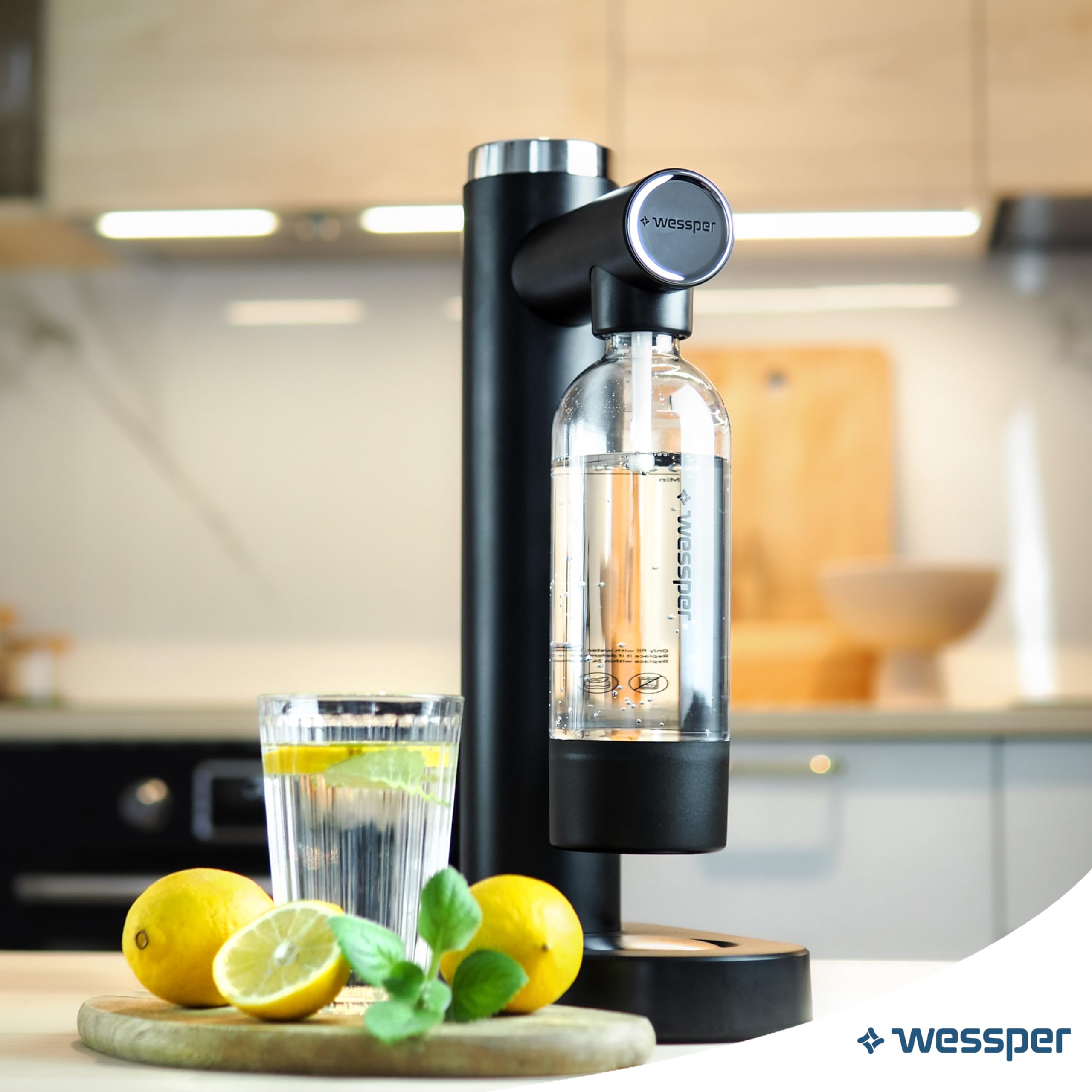 Wessper gasatore acqua frizzante e bottiglia da 800ml, Acqua Gassata Macchina Per Acqua Frizzante Automatico Gassificatore | Bottiglie PET Da 800ml Ognuna, Senza BPA & Bombole CO2 Cilindro da 60L