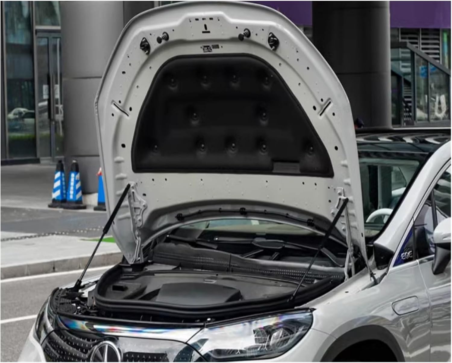 Hood Struts Kit For Mercedes EQE SUV 2023 2024 2025 Modify Lift Support Rod Damper Shocks Absorber Gas Springs Prop Piston(Normal black)