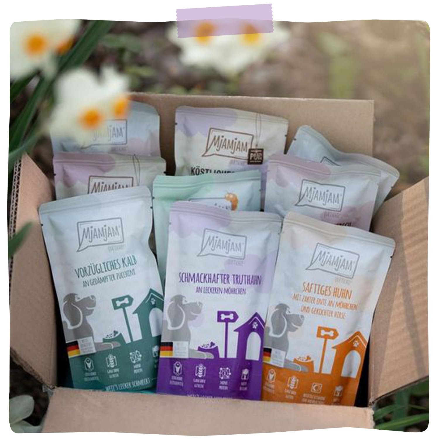MjAMjAM - Premium Nassfutter für Hunde - Quetschie - schmackhafter Truthahn an leckeren Möhrchen, 12er Pack (12 x 125g), getreidefrei mit extra viel Fleisch