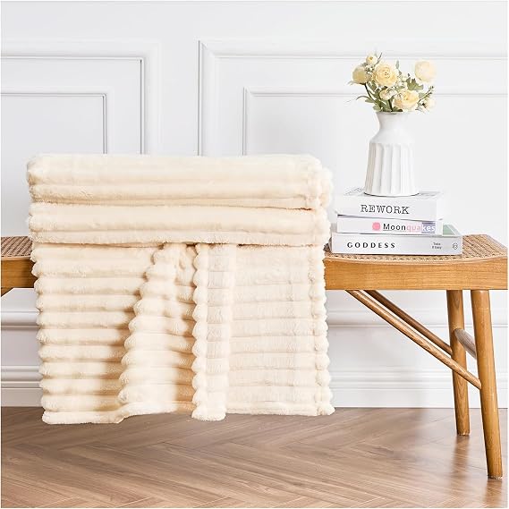 Ribbed Jacquard Bed Blanket Fluffy Warm Throw Blanket for Sofa Couch Single Osum Soft Fleece Winter Twin/Double 150x200 cm Throws (Cream)