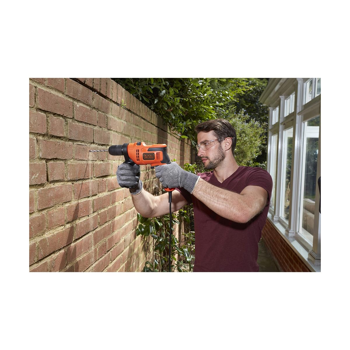 BLACK+DECKER Marteau perforateur électrique 500W, puissant 0-32,300 BPM pour la maçonnerie et le béton, design compact avec poignée latérale, BEH200-QS