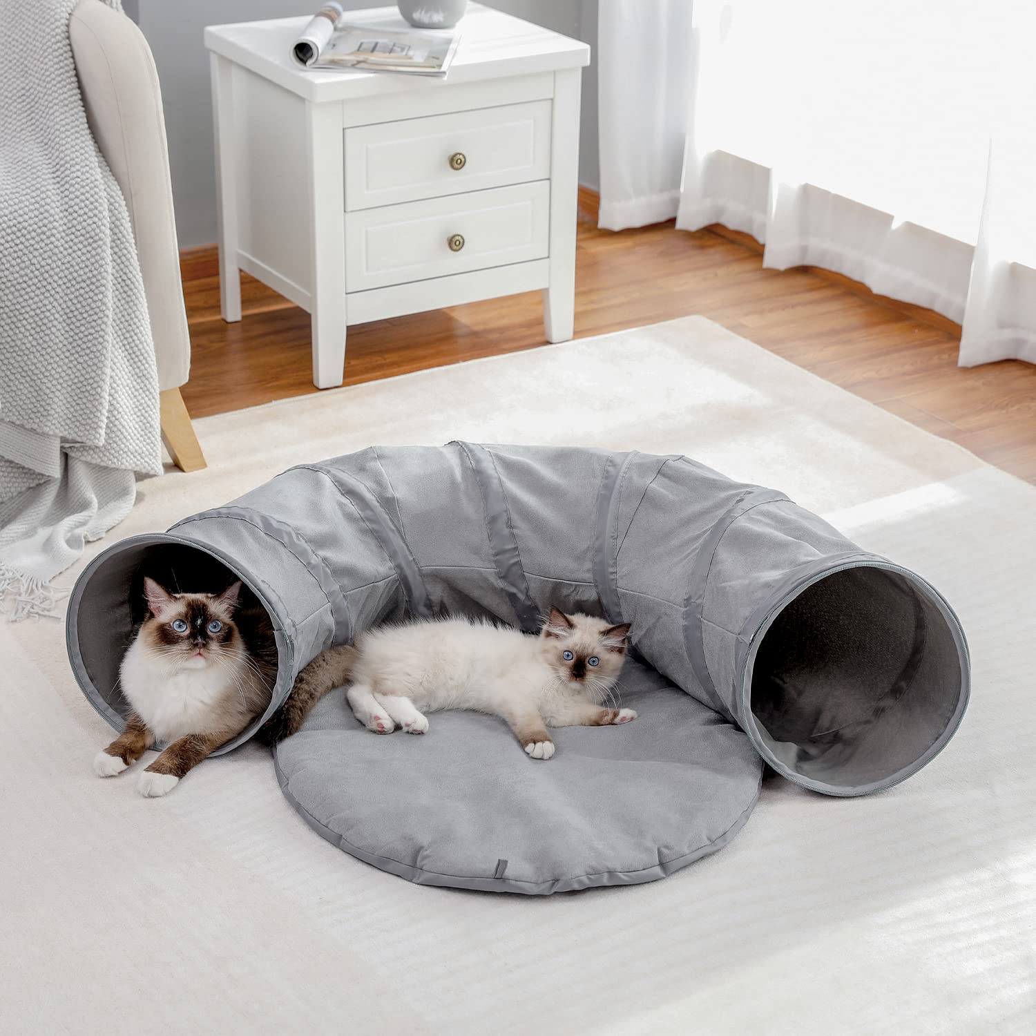 PAWZ Road Tunnel pour Chat Chat Jouet Chien Tunnel Donut Cercle Forme Pliable Amovible Gris | Lit tunnel pour chat avec tapis central, trou et boules suspendues