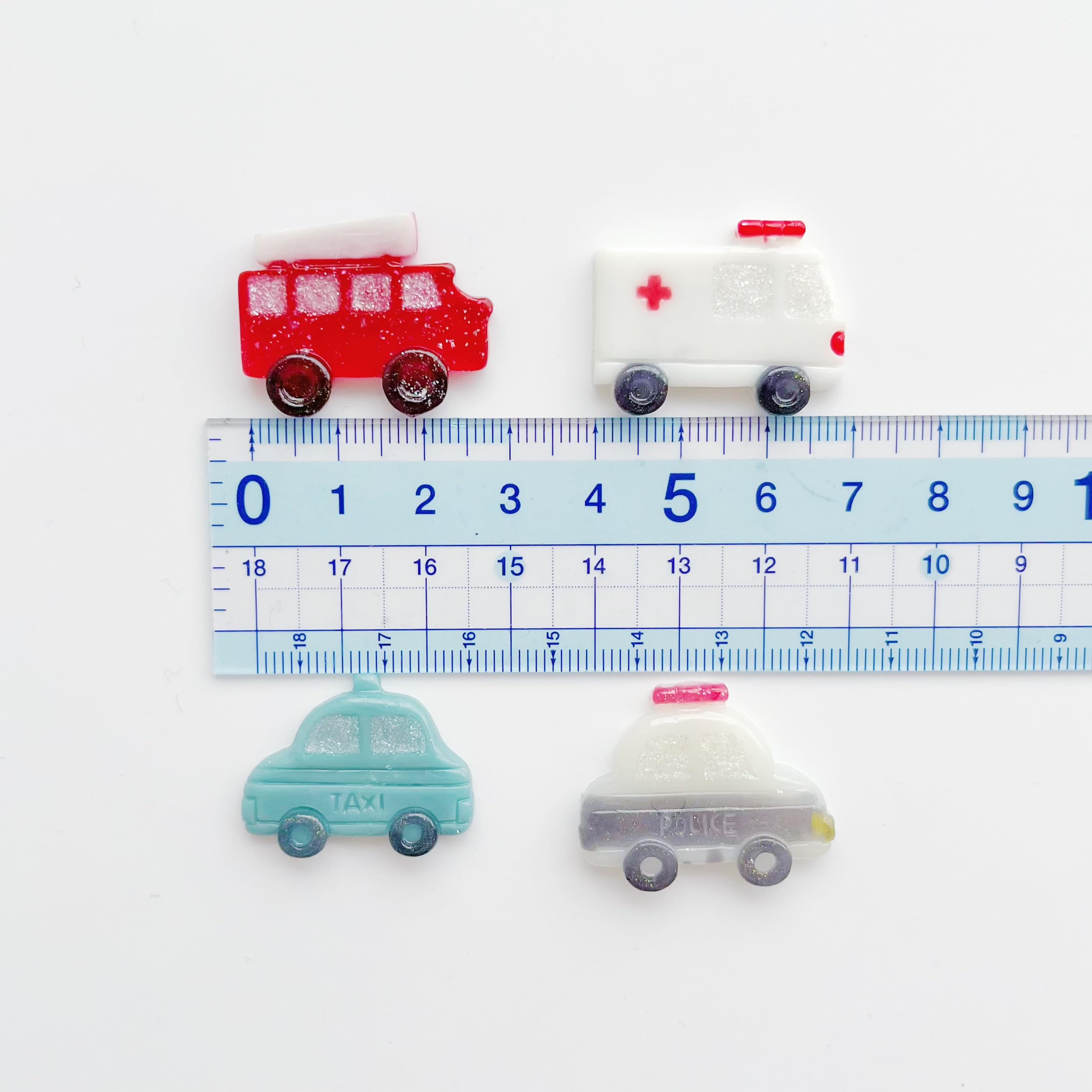 Amazon.co.jp: 【シリコンモールド】9種類の車 プレート 自動車 貼り