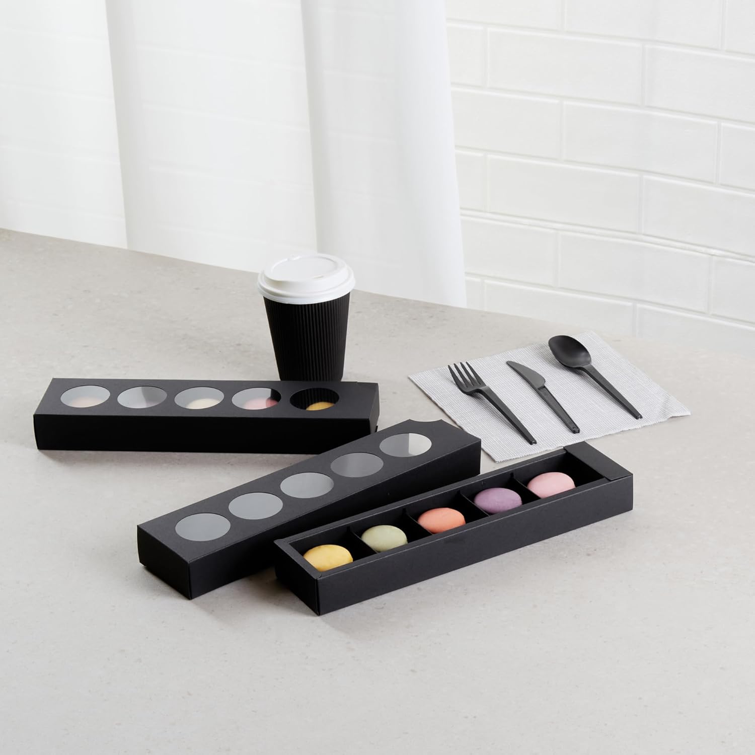 Restaurantware Valentino 12 Inch Macaron Boxes 100 Macaron Packaging - Holds 5 Macarons With Lids Black Paper Macaron Gift Boxes Separate Compartments For Gifts and Parties