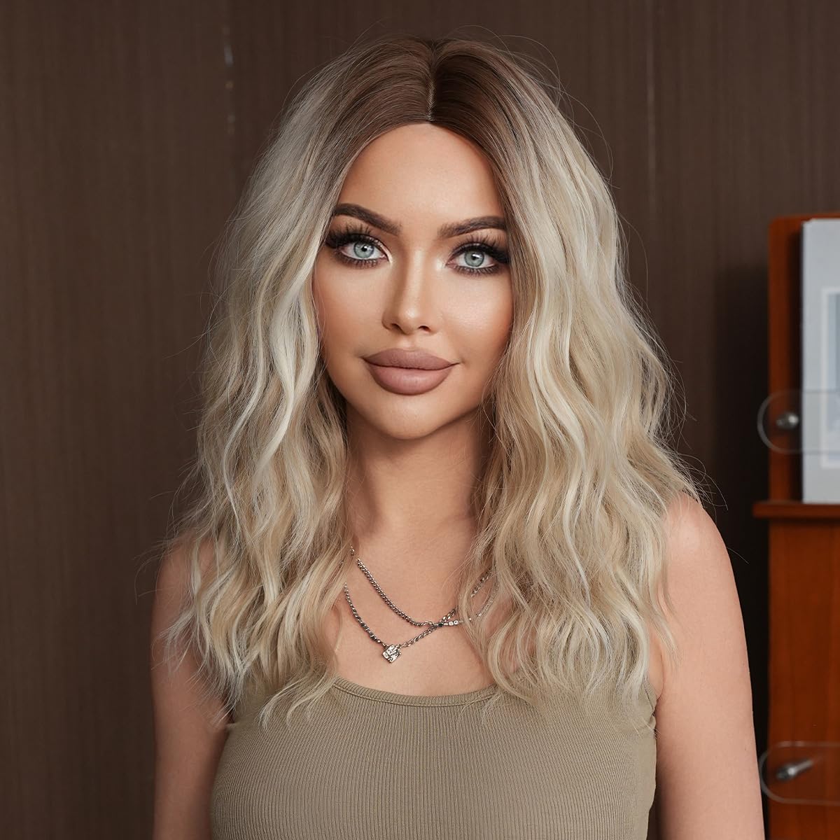 Women Shoulder Length Wavy Human Hair Wigs Ombre Blonde With Middle Part Glueless Lightweight Natural Look For Daily Party