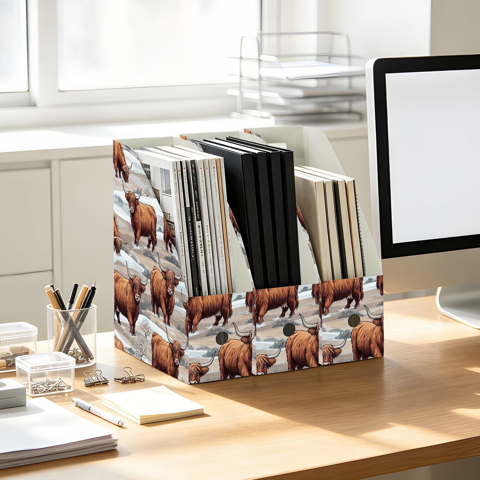 Porte-revues marron avec motif vache pour dortoir