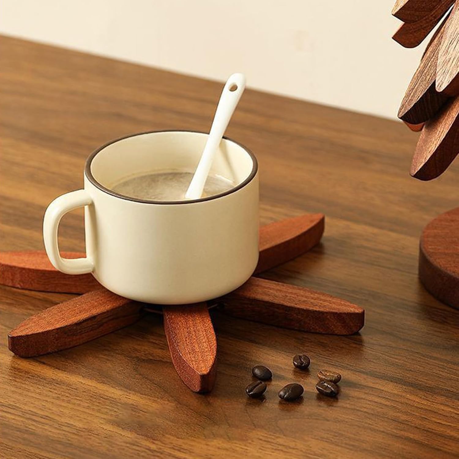 Wooden Trivets for Hot Dishes,Christmas Tree Trivet Set, 5 Walnut Wood + 1 Stand stored Like a Christmas Tree,Foldable Kitchen Wooden Trivet,for Hot Dishes、Pot、Bowl、Teapot、Hot Pot Holder(Walnut Wood)