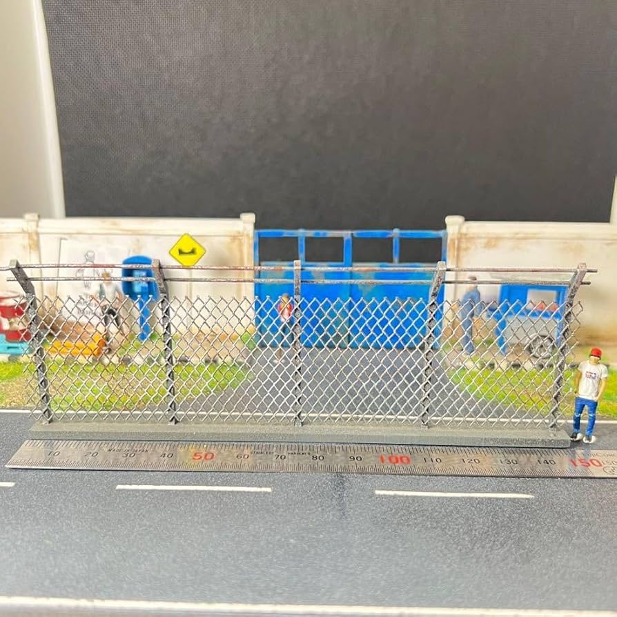 Amazon | 1/64 スケール フェンス 金網 フィギュア ミニチュア