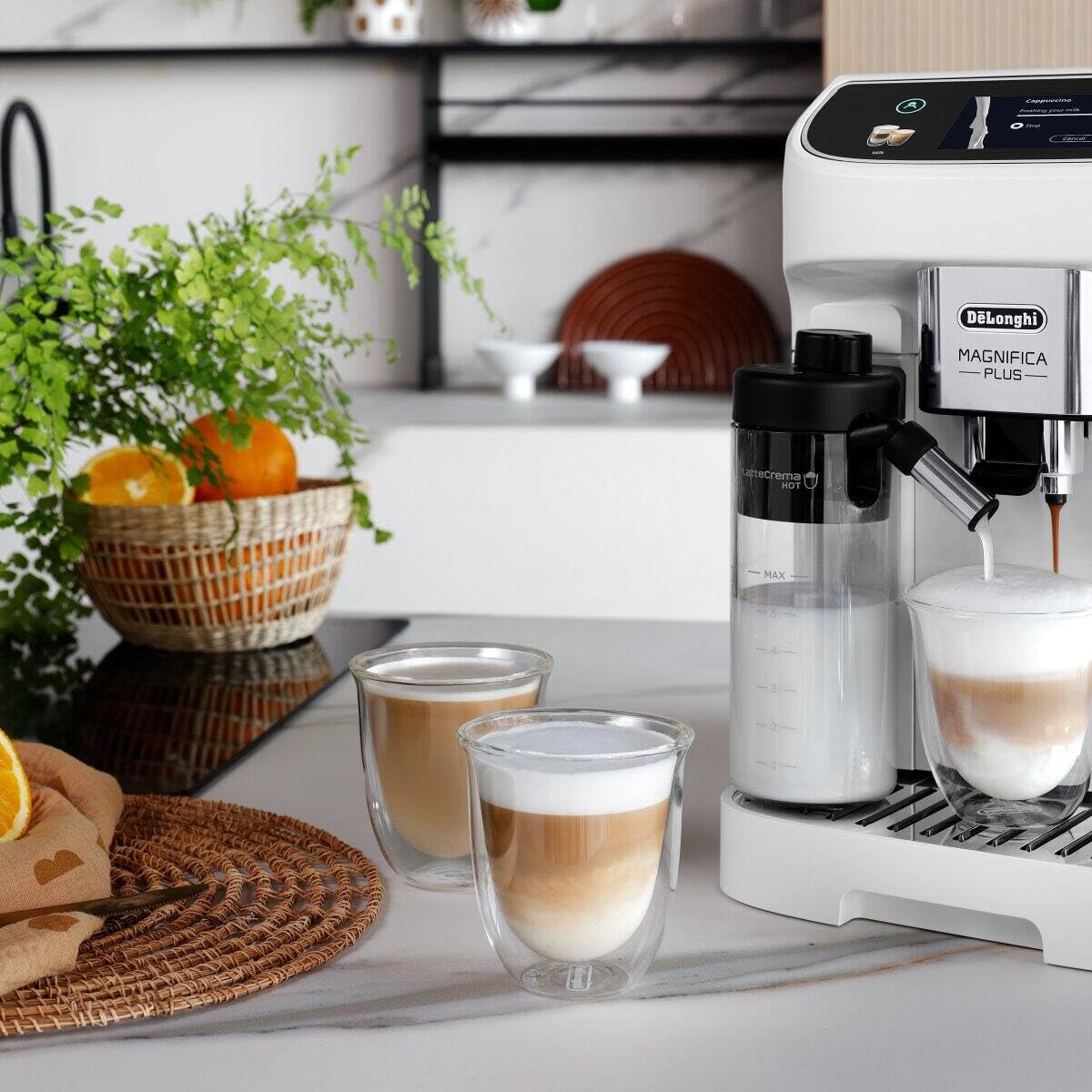 De'Longhi Magnifica Plus ECAM320.60.W, Macchina Caffè Automatica, Sistema LatteCrema Hot per Cappuccino Automatico, 4 Ricette, Display Colorato Soft Touch, Funzione Extra Shot, Funzione x2, Bianca