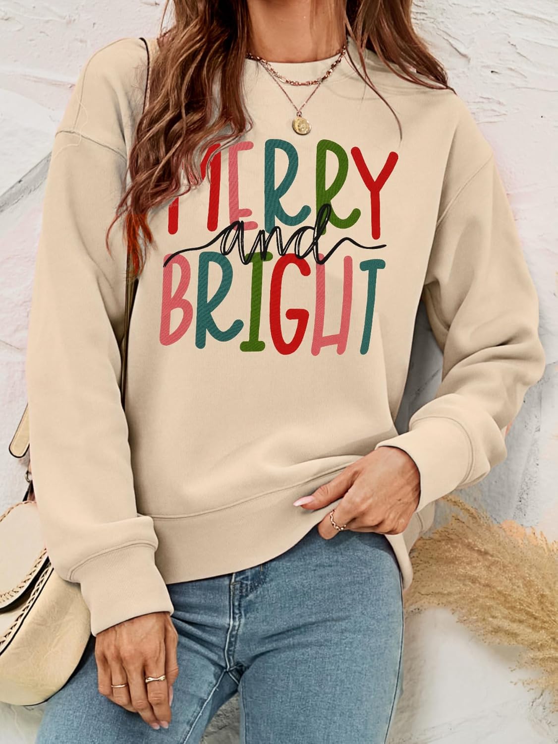 IZYJOY Christmas Sweatshirt for Women Merry and Bright Graphic Oversized Pullover Crewneck Long Sleeve Holiday Sweatshirt Top - Image 4