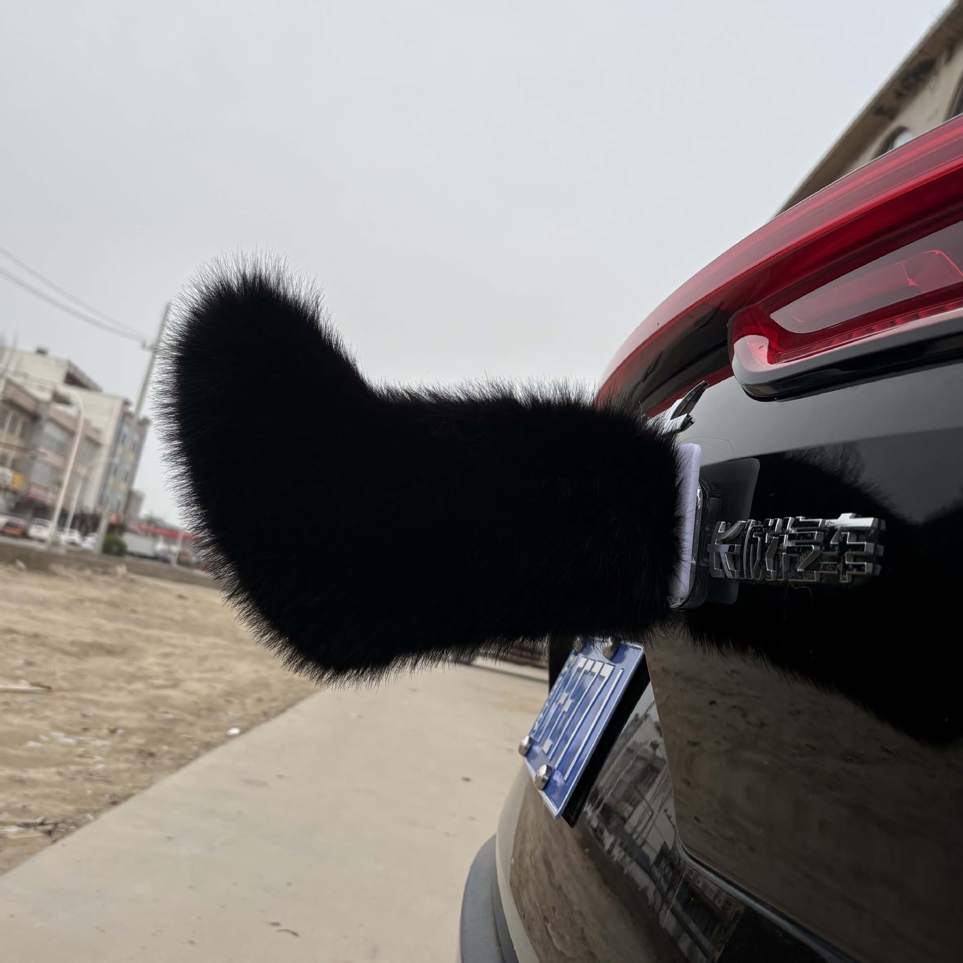 Remote Fluffy Car Tail - Plush Fox Fur Electric Wagging, USB-C Rechargeable, for SUV Truck Trunk Rear Window(K)