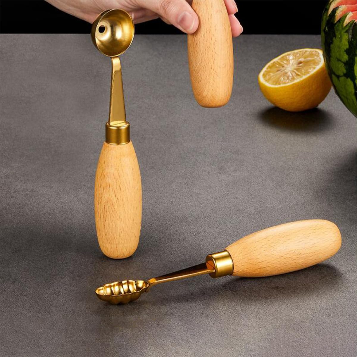 Hacer Bolas de Melón Juego de 4 Cucharas Redondas Fáciles de Usar de Acero Inoxidable y Madera Ideales para Postres Decorativos en Casa