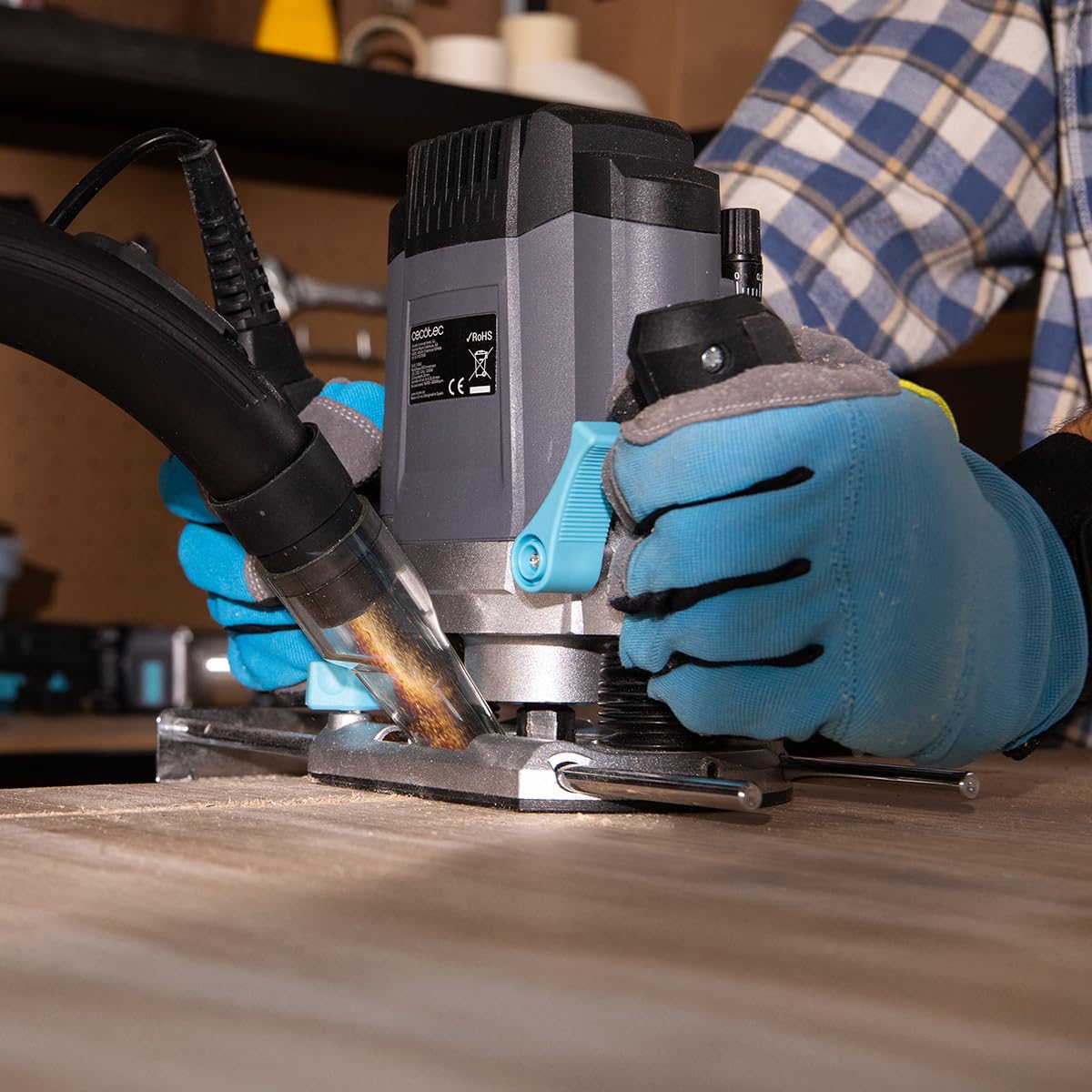Cecotec Fresatrice Elettrica a Filo MultiShape 900 Inmersion. 1200W, Include 5 Frese, Per Frese Grandi e Piccole, Profondità Aggiustabile 55mm, Velocità Regolabile, Guida Parallela, Tagli Eccellenti