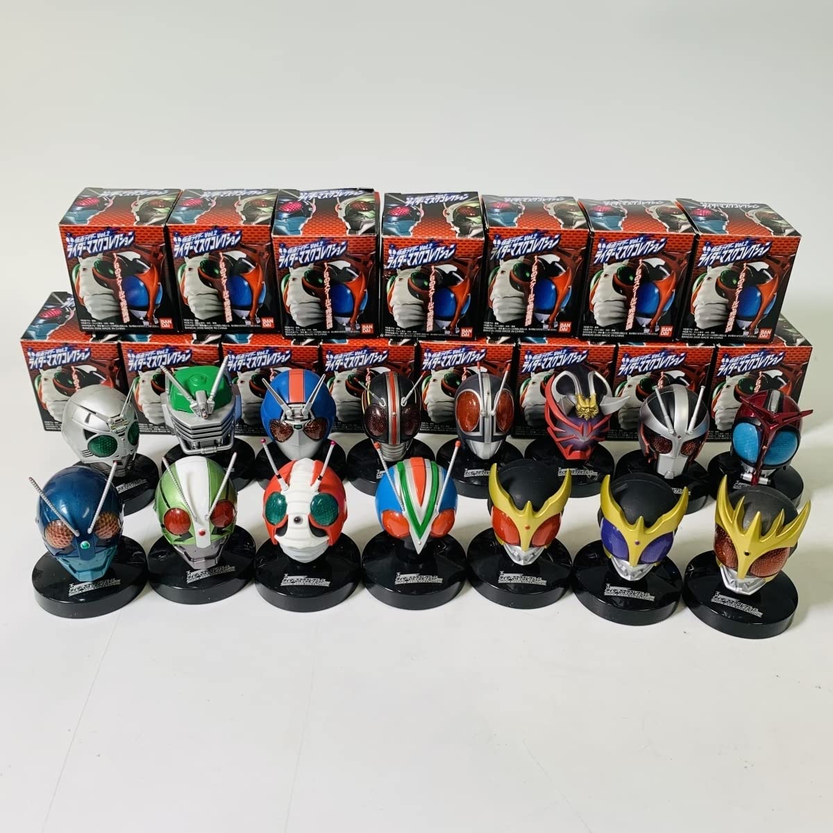 仮面ライダーマスクコレクション発光台座 - 通販 - guianegro.com.br