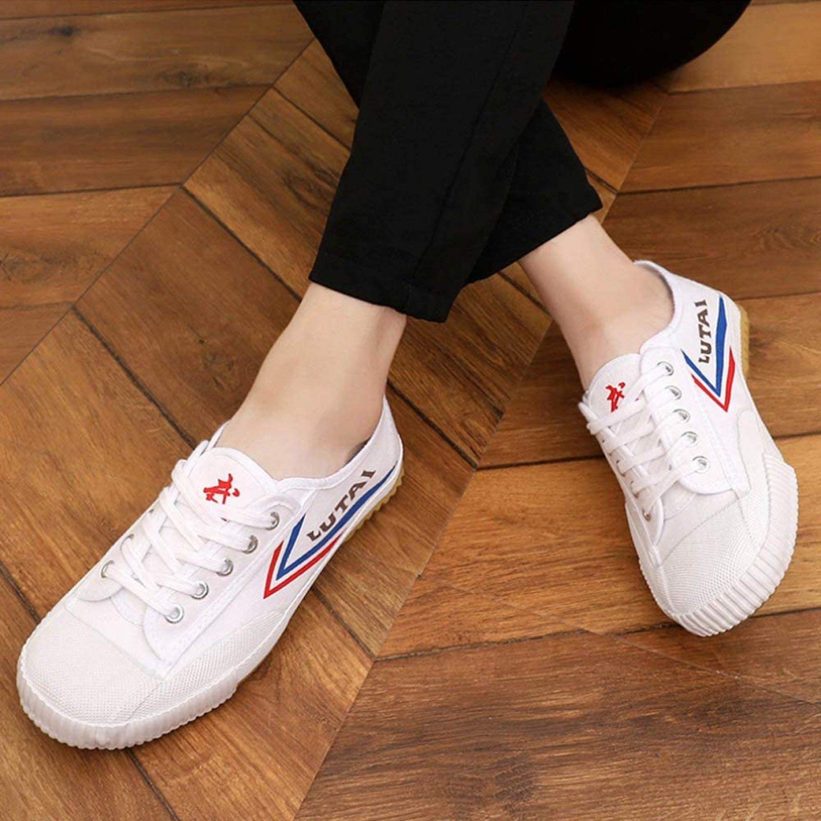 ZKHD Chaussures WU Shu Kung Fu, Chaussures d'arts Martiaux Shaolin Monk, Chaussure Tai Chi Unisexe Toile Anti-Slip Baskets Qigong, White-45