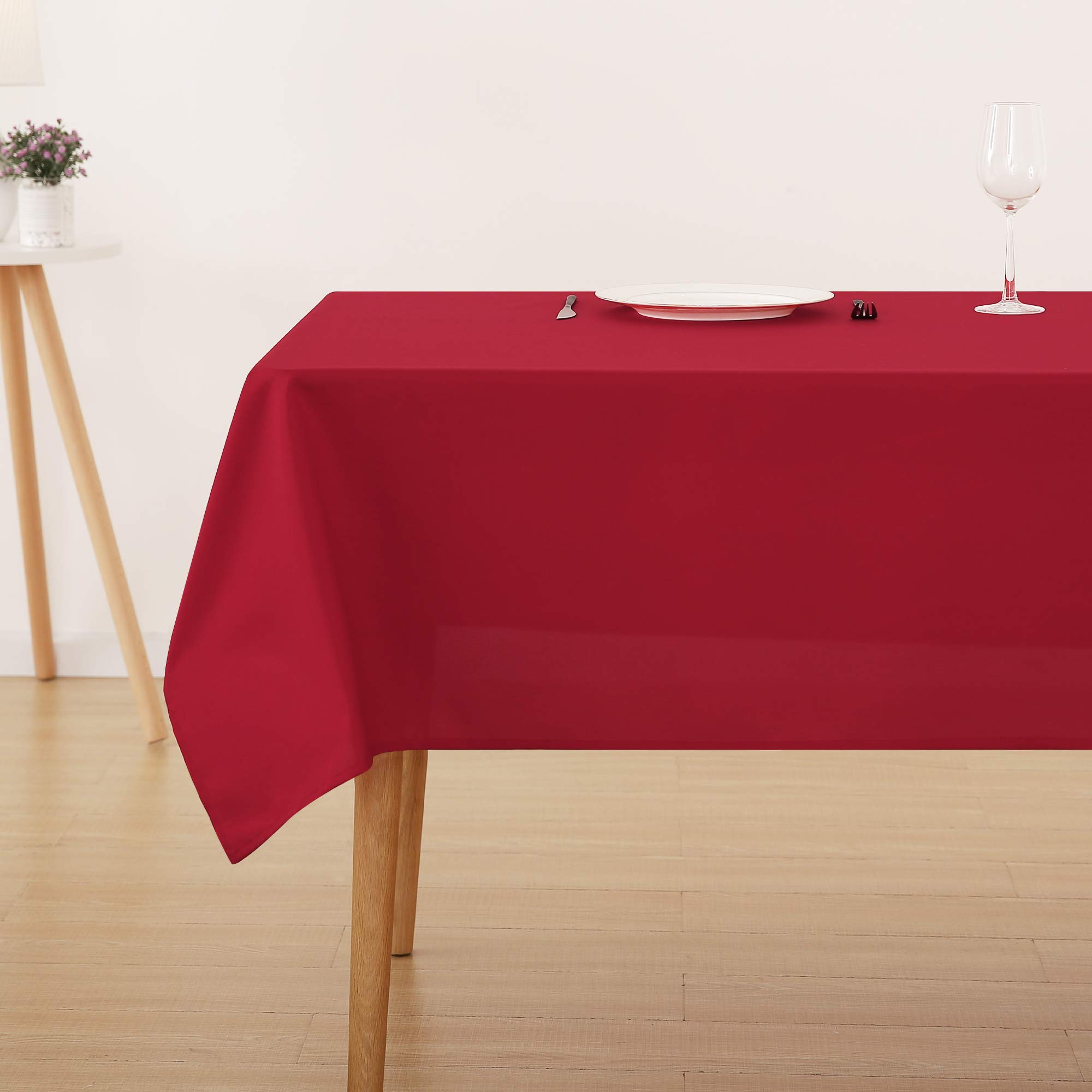 Deconovo Mantel Navideño Mantel Antimanchas Rectangular Mantel Rojo Lavable Impermeable de Poliéster para Mesa Decoración de Mesa Hogar Cocina Salón Cumpleaños130x130cm Rojo