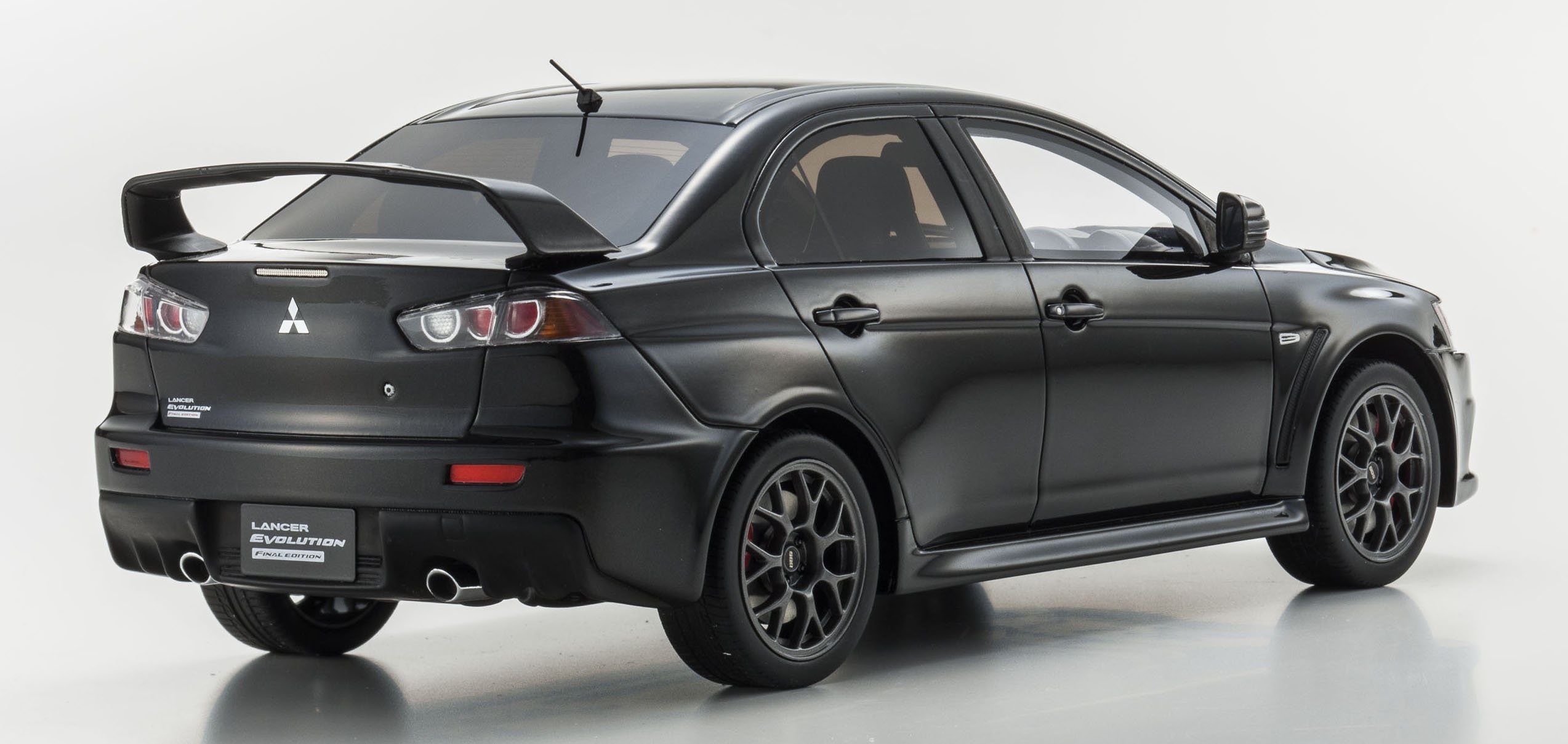 1/18 onemodel 三菱 ランサーエボリューション ブラック イグニッションモデル 1/18 三菱 ランサー エボリューションIII