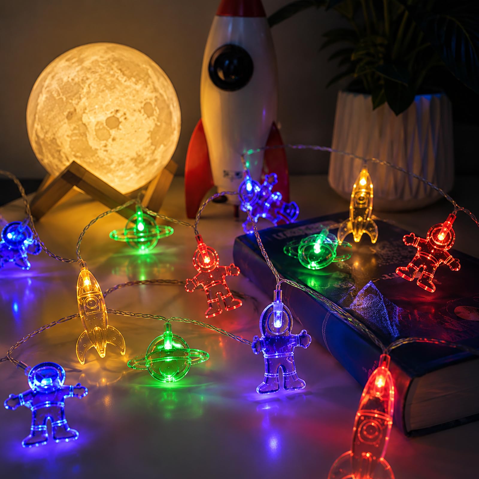 ALEGRE Space Fairy Lights Children's Room Boy, 1.5 m 10 LED Astronaut Rockets Planet Fairy Lights Battery, Colourful Planet Fairy Lights Indoor for Space Decoration, Balcony, Bedroom, Christmas