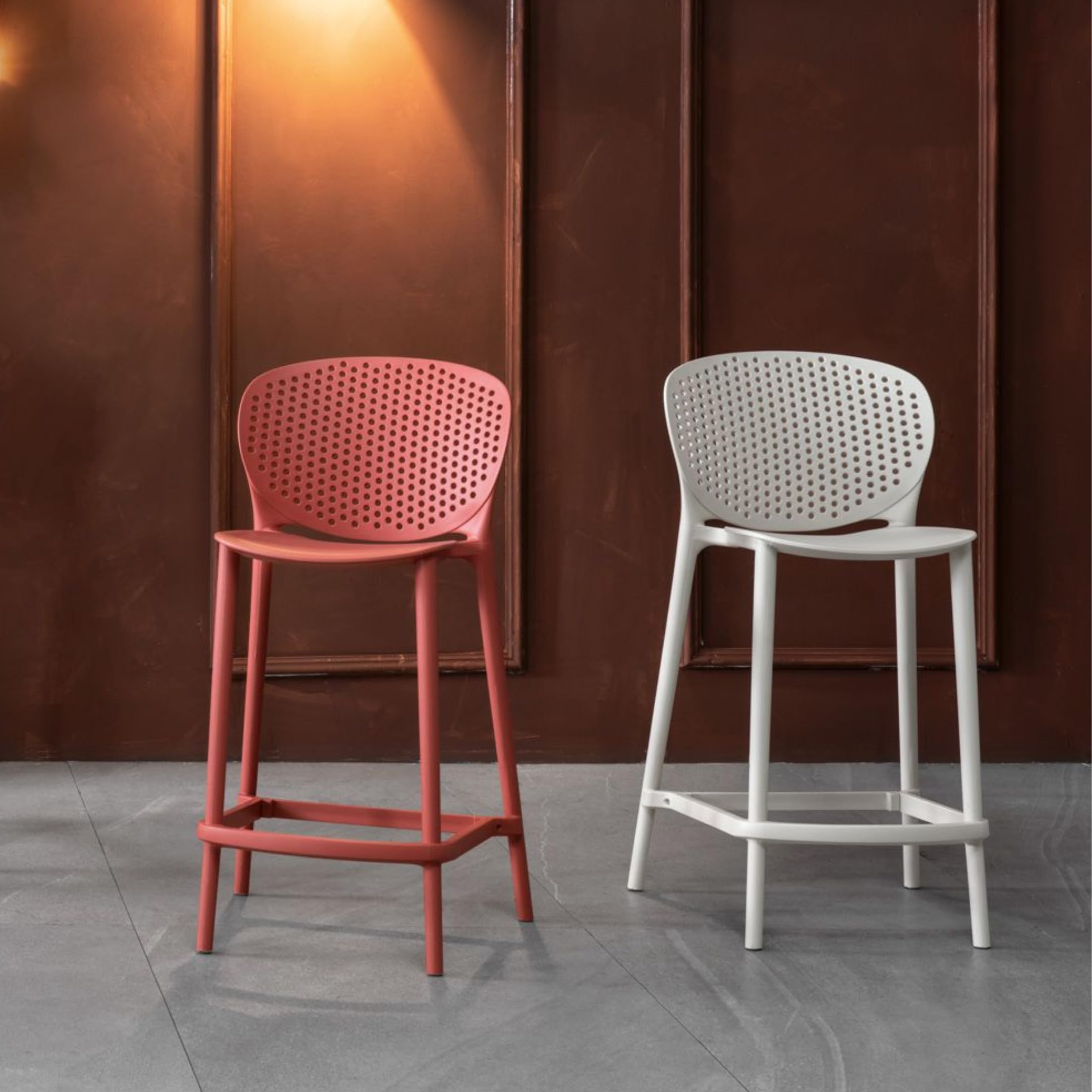 MONDO VIRO Set di sgabelli alti impilabili in PP con poggiapiedi Kolbi cm 46x42 93h (2, Arancione)