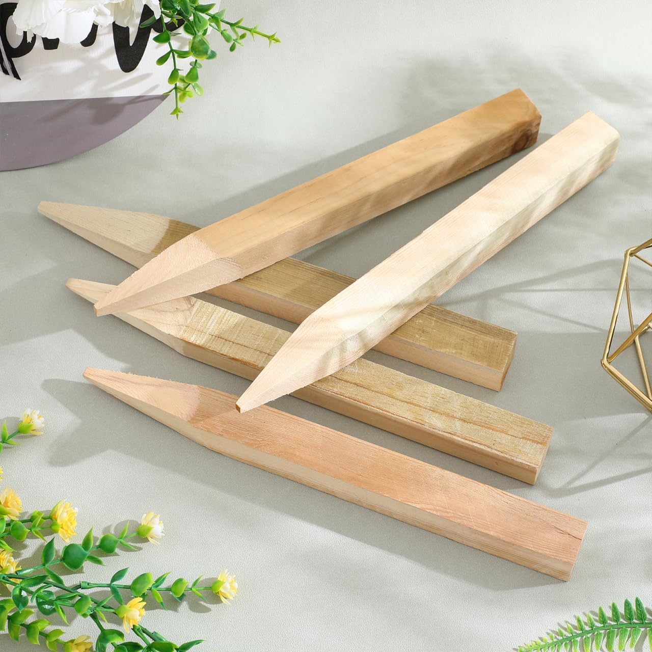 Yardwe 5Pcs Wooden Garden Stakes, 12 Inch Grade and Survey Stakes for Building and Lawn Fence Decoration, Garden Sign Posts for Plant Support and Outdoor Use
