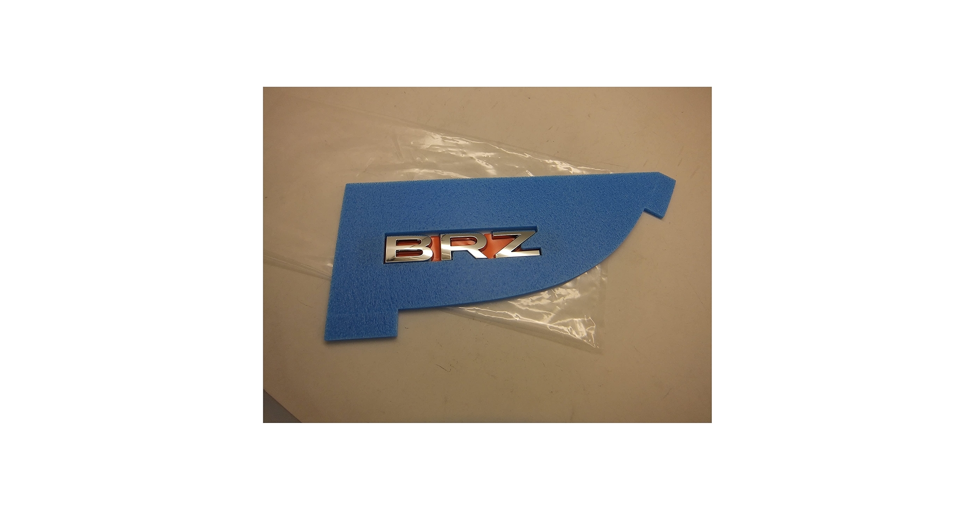 Amazon | スバル BRZ(ZD#)リアカーネーム シルバー | エンブレム