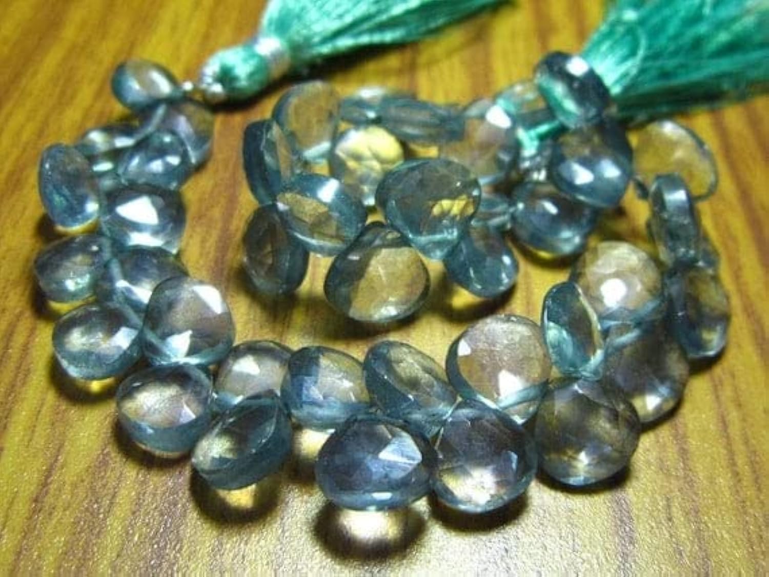 Quartz Naturel Teal Green AAA en Perles Cœur pour la Haute Joaillerie Bijoux